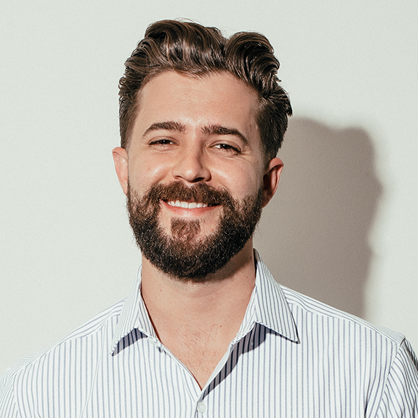 알렉스 로스감독