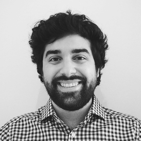 시모네 잠파올로감독